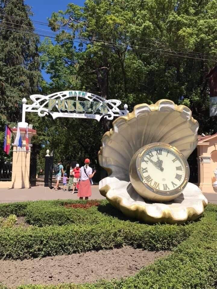 Знаменитые сочинские часы-ракушка