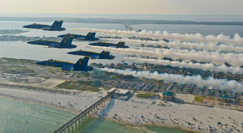 Пилотажная группа ВМС США "Blue Angels"