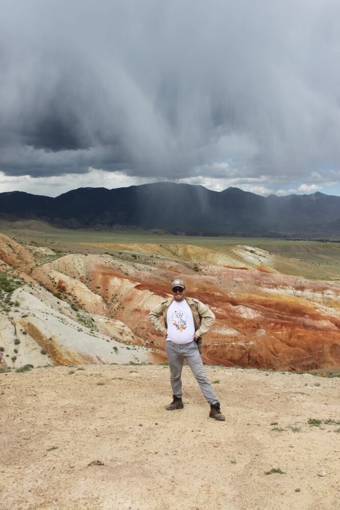 Как и в большинстве предыдущих поездок, в эту он попал через сайт РГО, где публикуется календарь предстоящих поездок. Подать заявку можно, если тебе от 18 до 35 лет и ты неравнодушен к природе России.