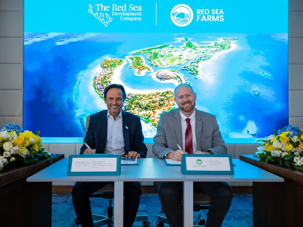 Подписание соглашения / Hotelier 