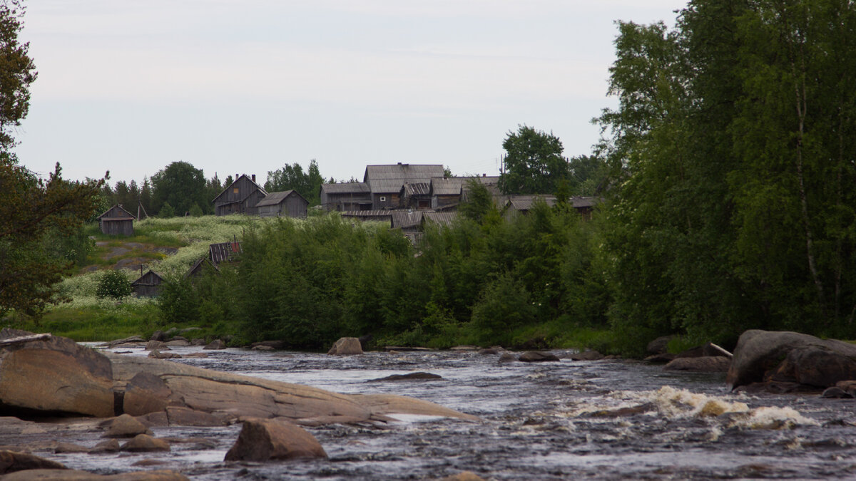 Вид от реки. Листайте дальше 👉