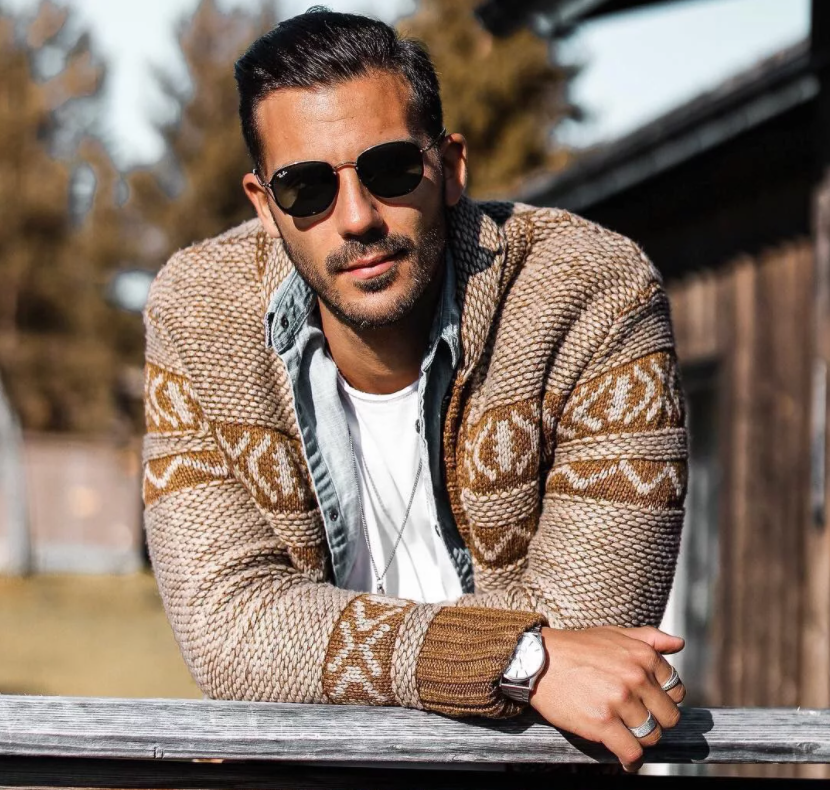 просто какой-то мужик для обложки