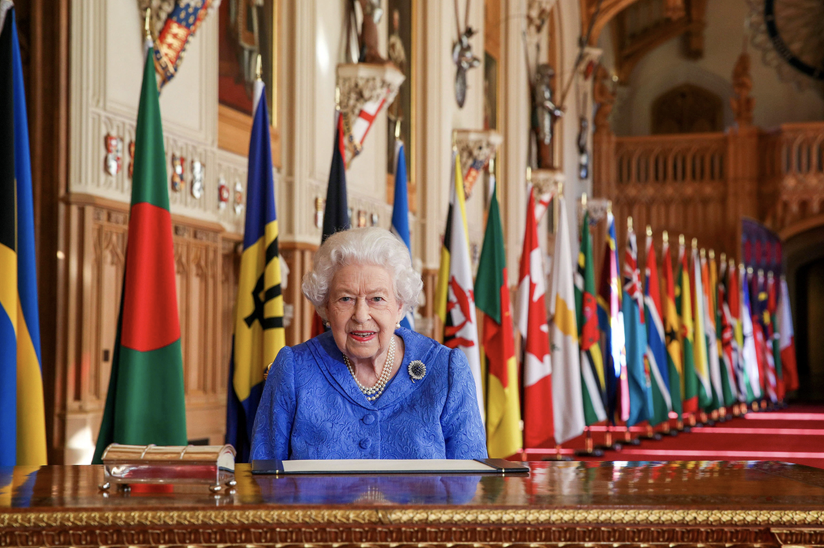 Королева Елизавета II
