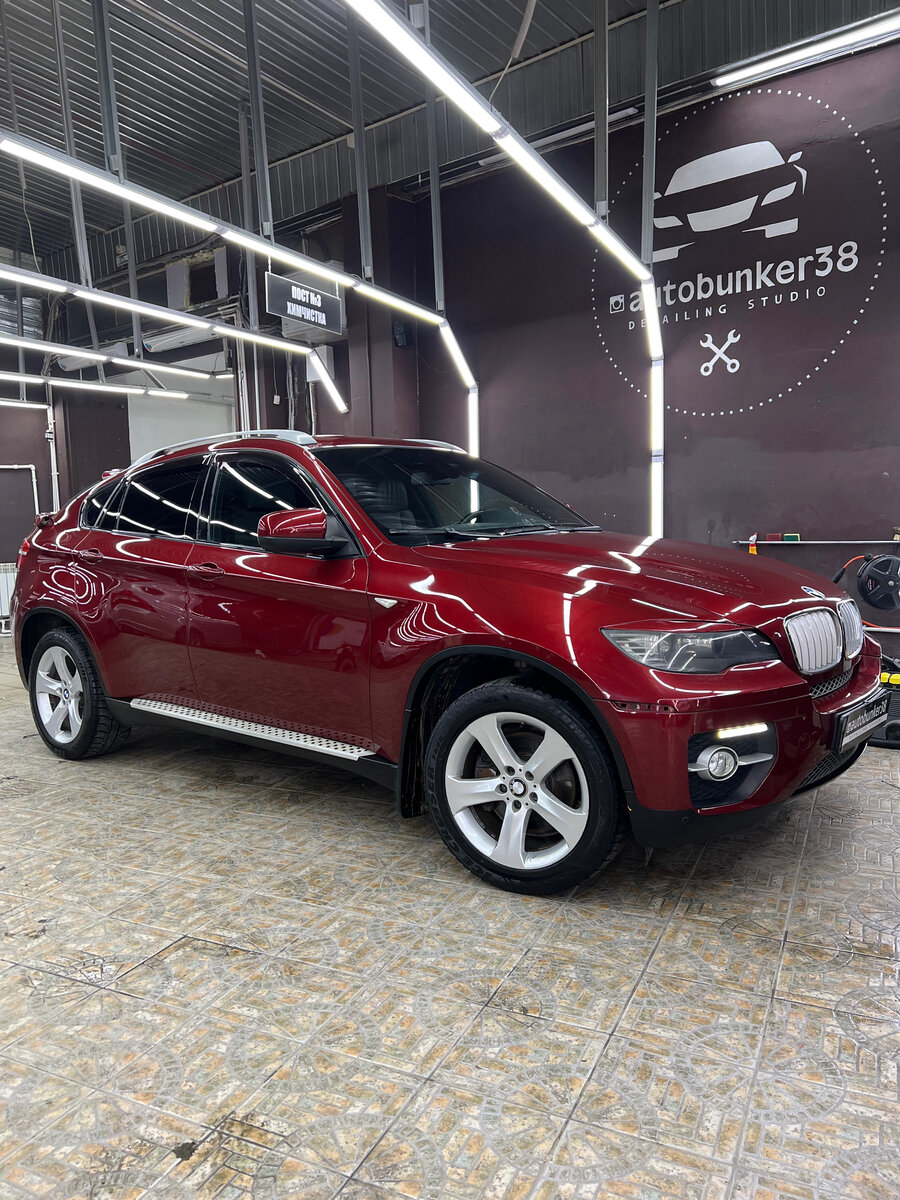 Автомобиль после легкой полировки. Цвет засиял