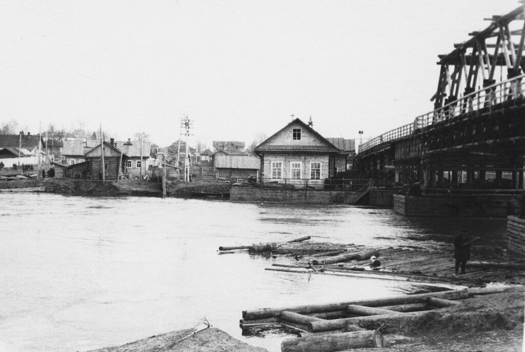 ГЭС и мост в г.Никольске