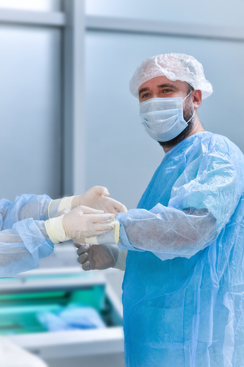 Операция обрезания крайней плоти в Клинике доктора Доценко. Уролог Глушков В.М.