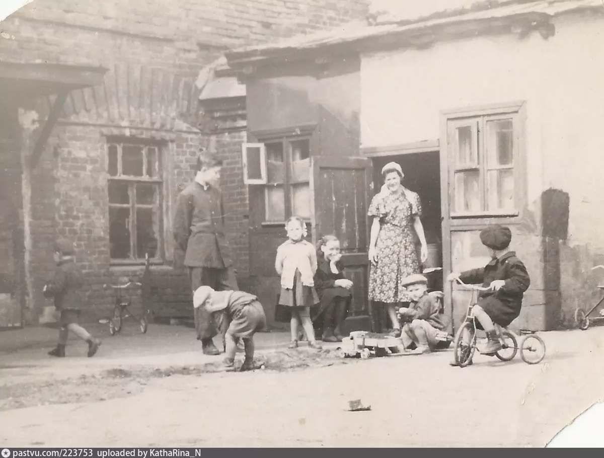 Улица Осипенко (Садовническая), 56, 1957 – 1958 г. Из личного архива KathaRina_N.