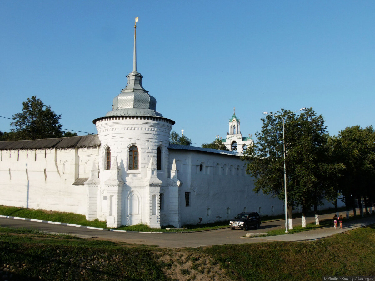 знаменская башня в ярославле