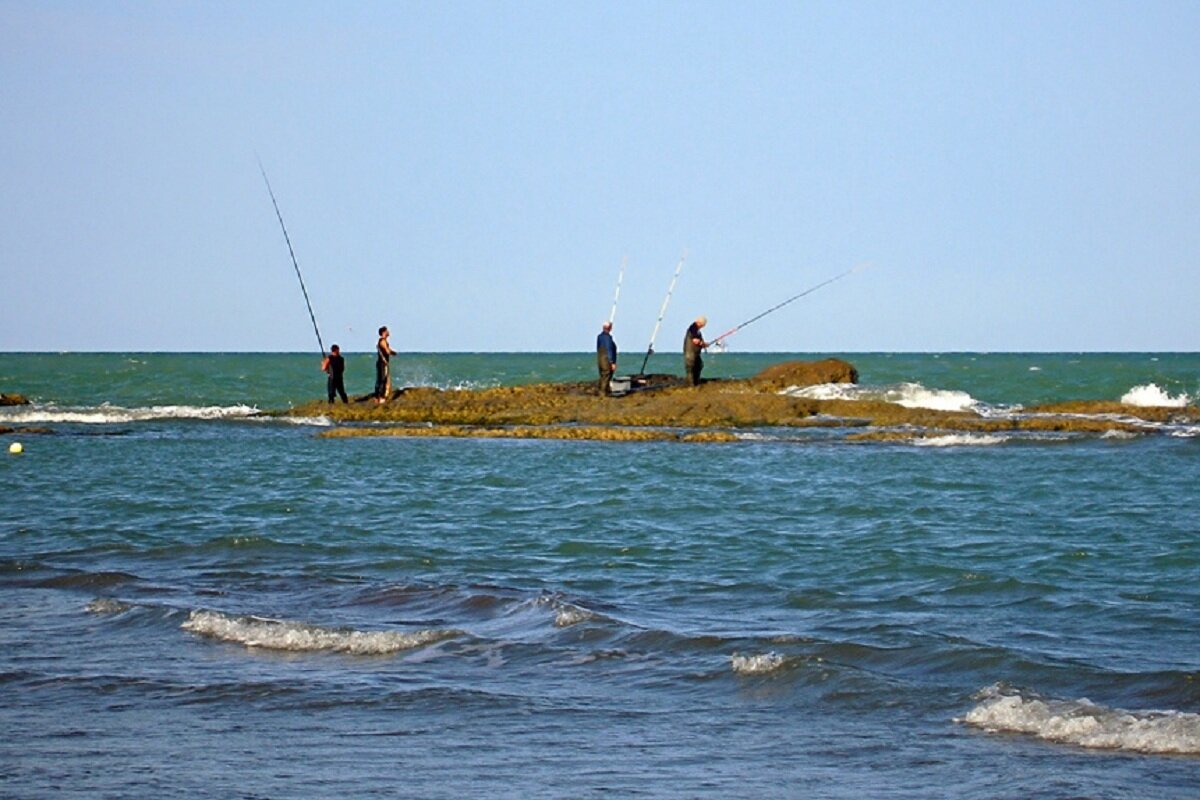 Рыбалка на Каспийском море.