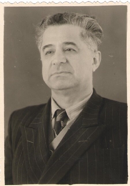 Иван Самсонович Мелик-Пашаев (1906 - 1970)  - известный советский геолог-нефтяник. Занимал должности главного геолога крупнейших объединений по добыче нефти - Азнефти и Грузнефти