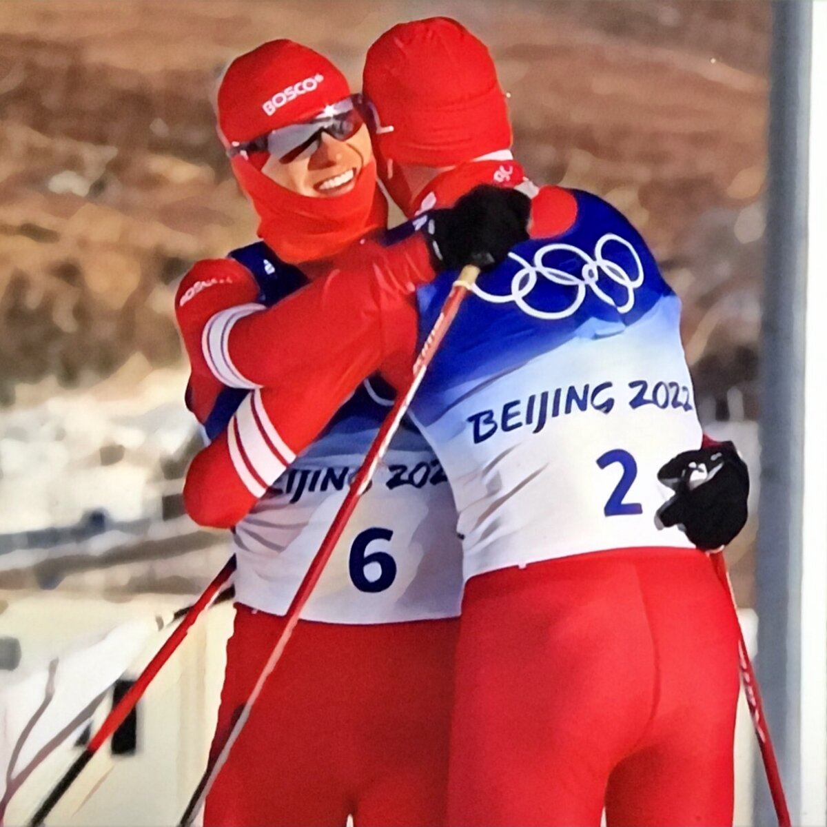 Большунов и Спицов лучшие в скиатлоне