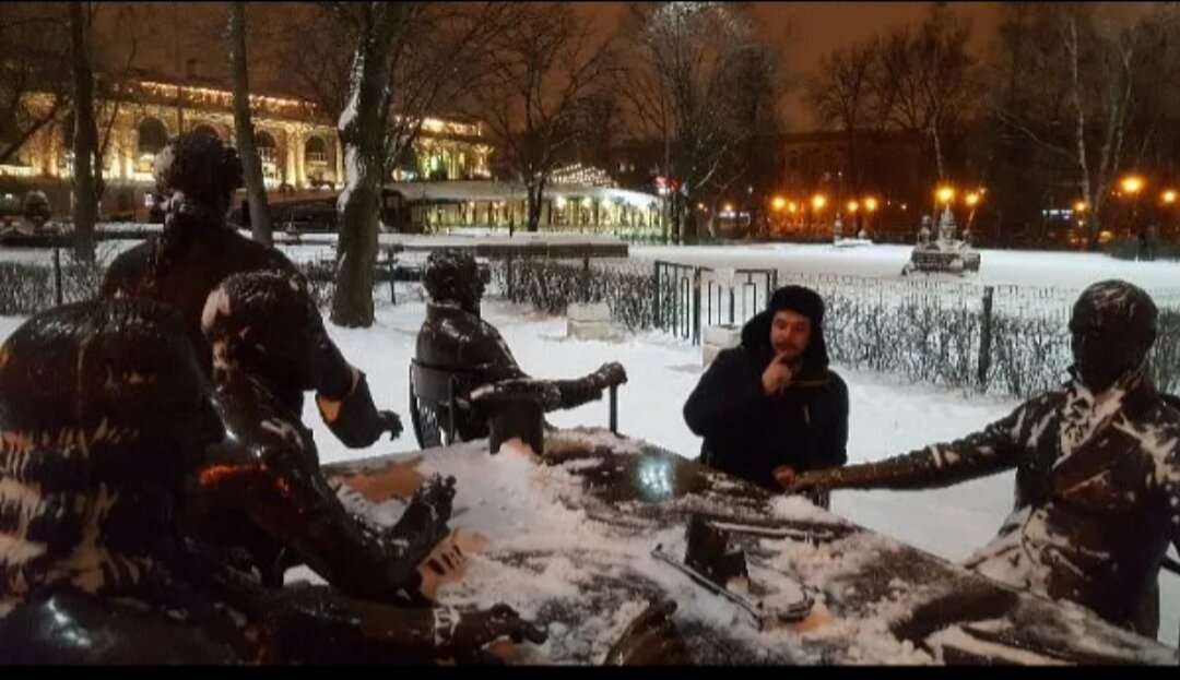 Зодчие СПб (на фото сын)