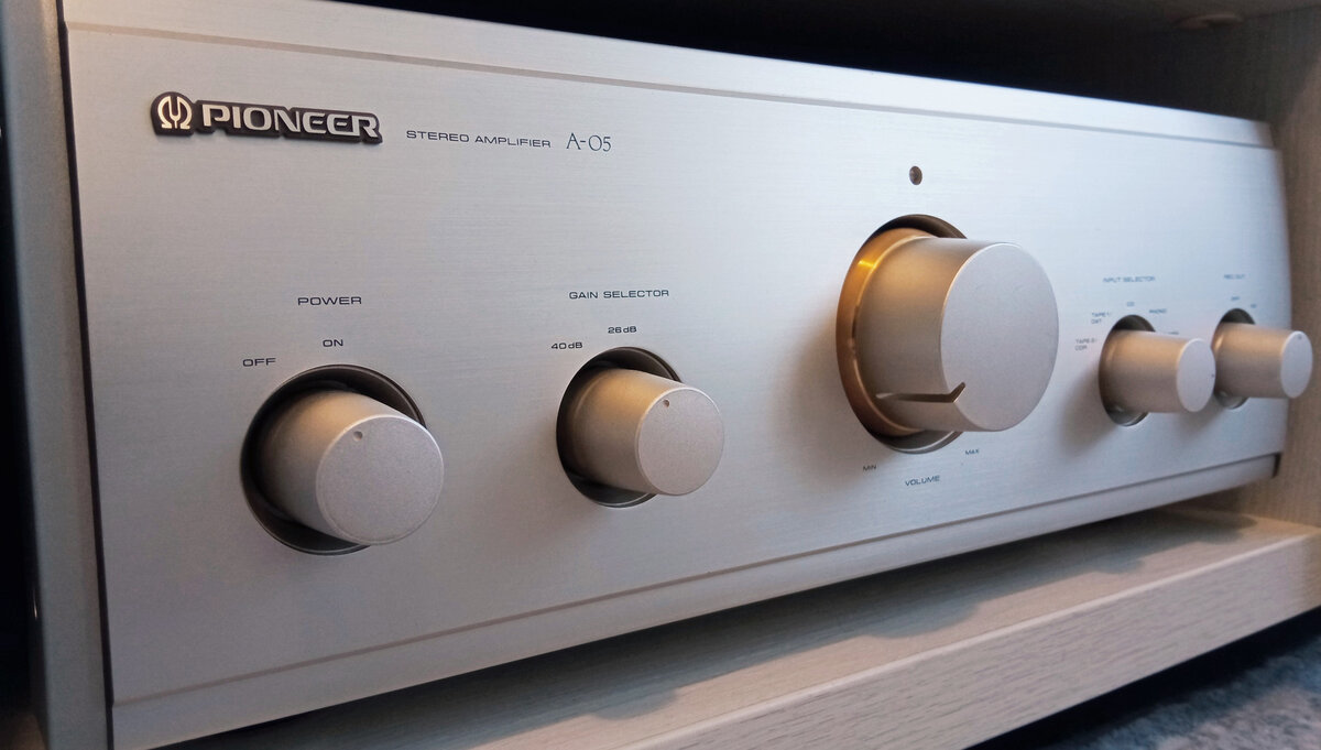 Pioneer A-05