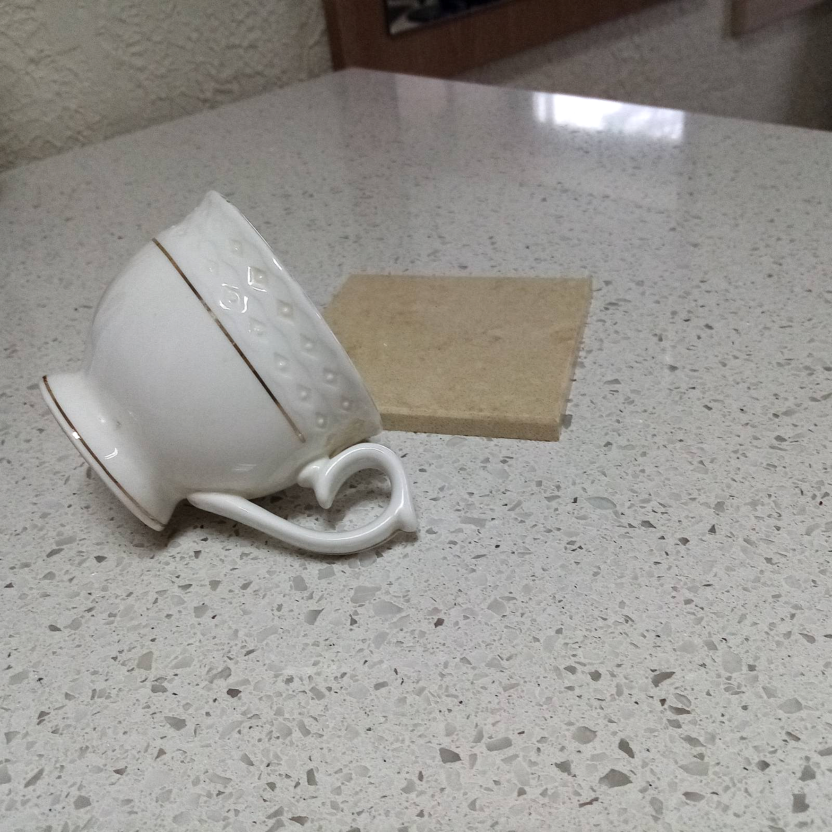 Столешница из искусственного камня