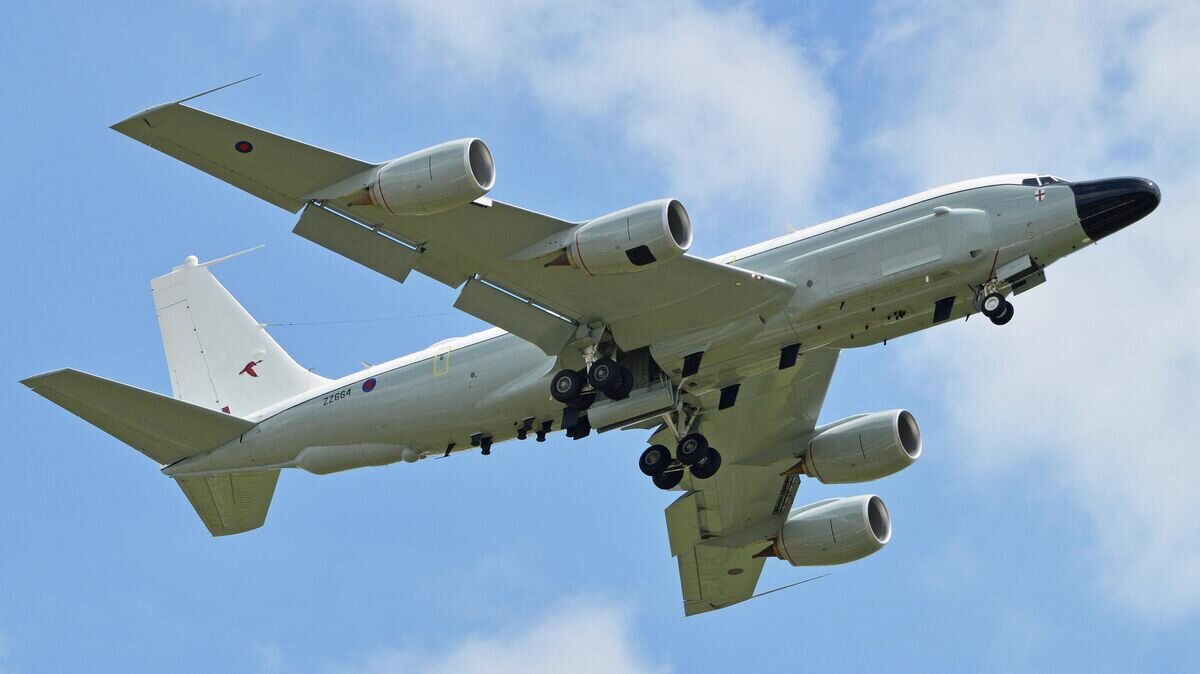    Самолет-разведчик RC-135W Rivet Joint Королевских ВВС ВеликобританииCC BY-SA 2.0 / Alan Wilson / Boeing Airseeker