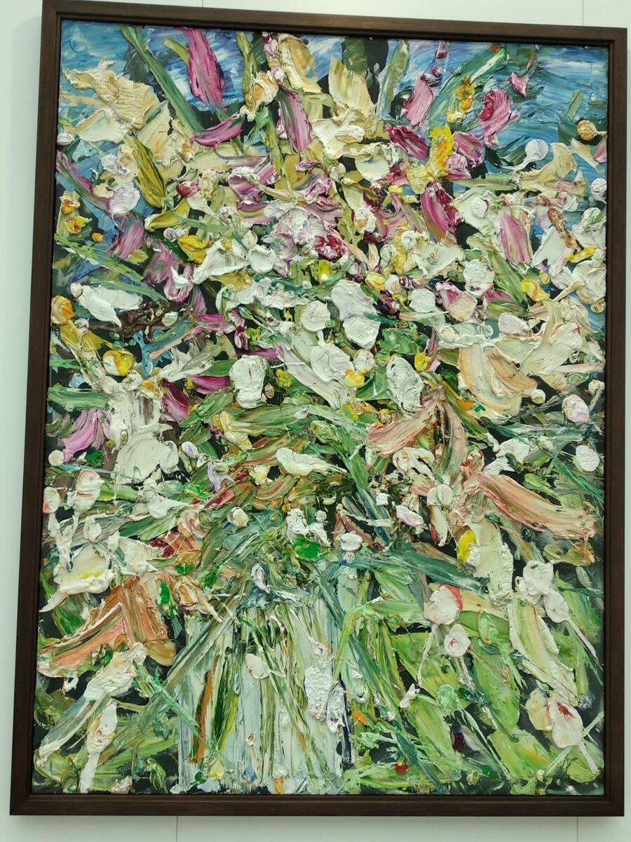 Фотография картины с выставки