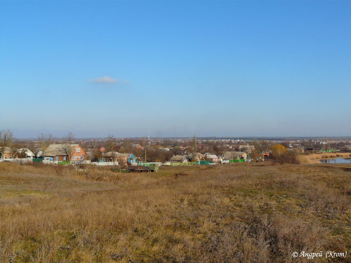 Новотроицкое (Антоновка). Вид с вершины холма