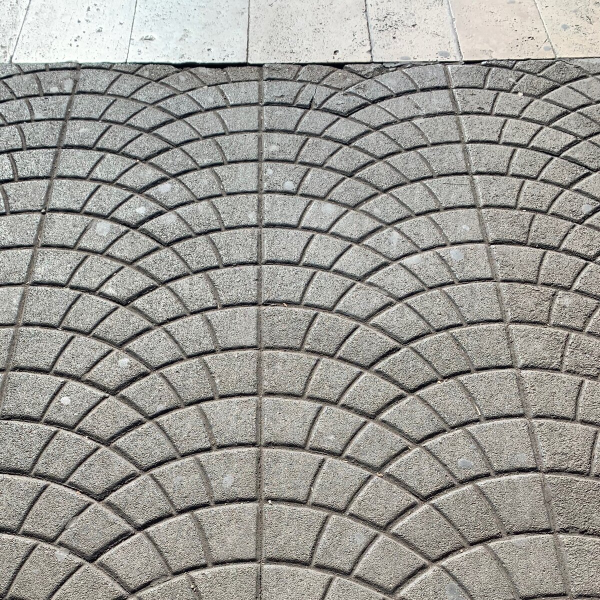 Современная версия (ул. Абовяна)