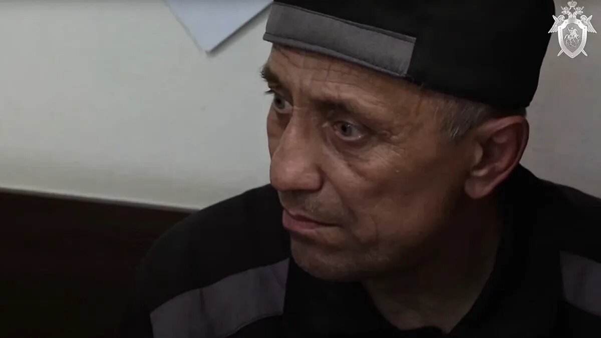 Михаил Попков приговорен к двум пожизненным срокам за убийство более 80 человек. Фото: кадр видео СКР по Иркутской области