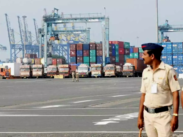 Порт Нева-Шева. Фото: The Economic Times. 