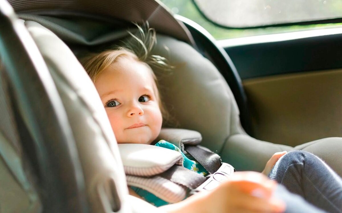 Baby sleeping in the car Seat