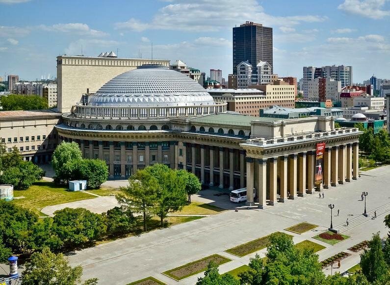 Новосибирский театр