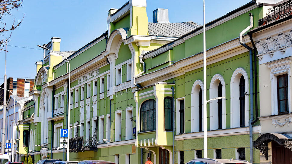 Торжественный фасад особняка Смирнова