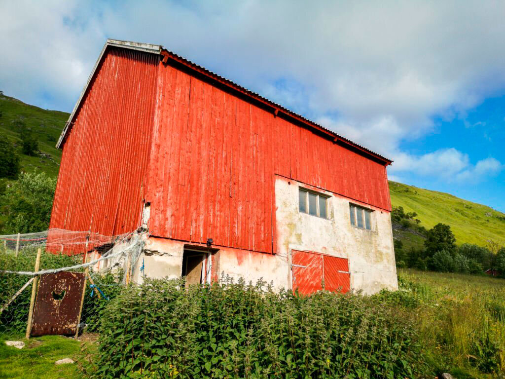 Ошибочно считать, что впервые вентилируемые фасады появились в середине прошлого века на территории Германии.