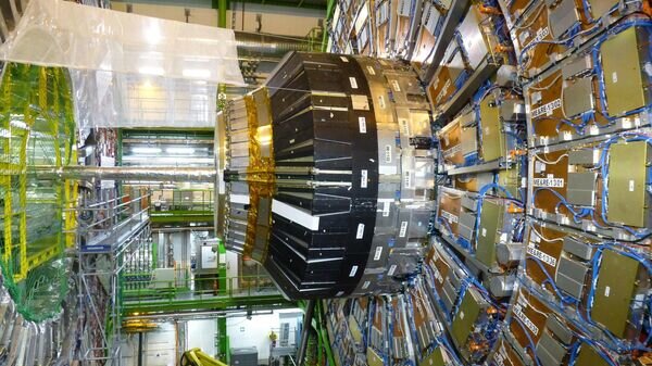   CC BY 2.0 / Luigi Selmi / Large Hadron Collider