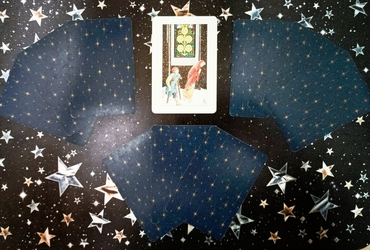 Штот я с загадочностью перестаралась: темное на темном. Ну, все равно их тут три.