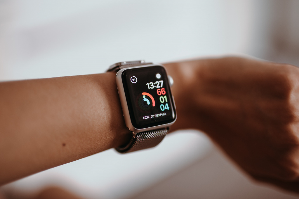   Apple Watch