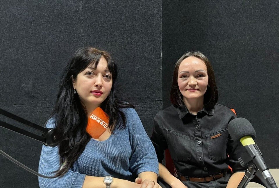     Алла Лобанова (слева) и Елена Гаврисенко Ольга ВЕДЕРНИКОВА
