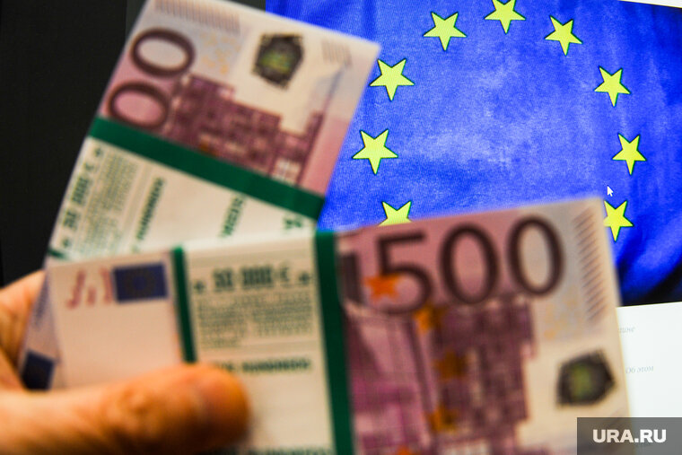    ЕС продолжает работать над заморозкой российских активов, сообщили в Еврокомиссии