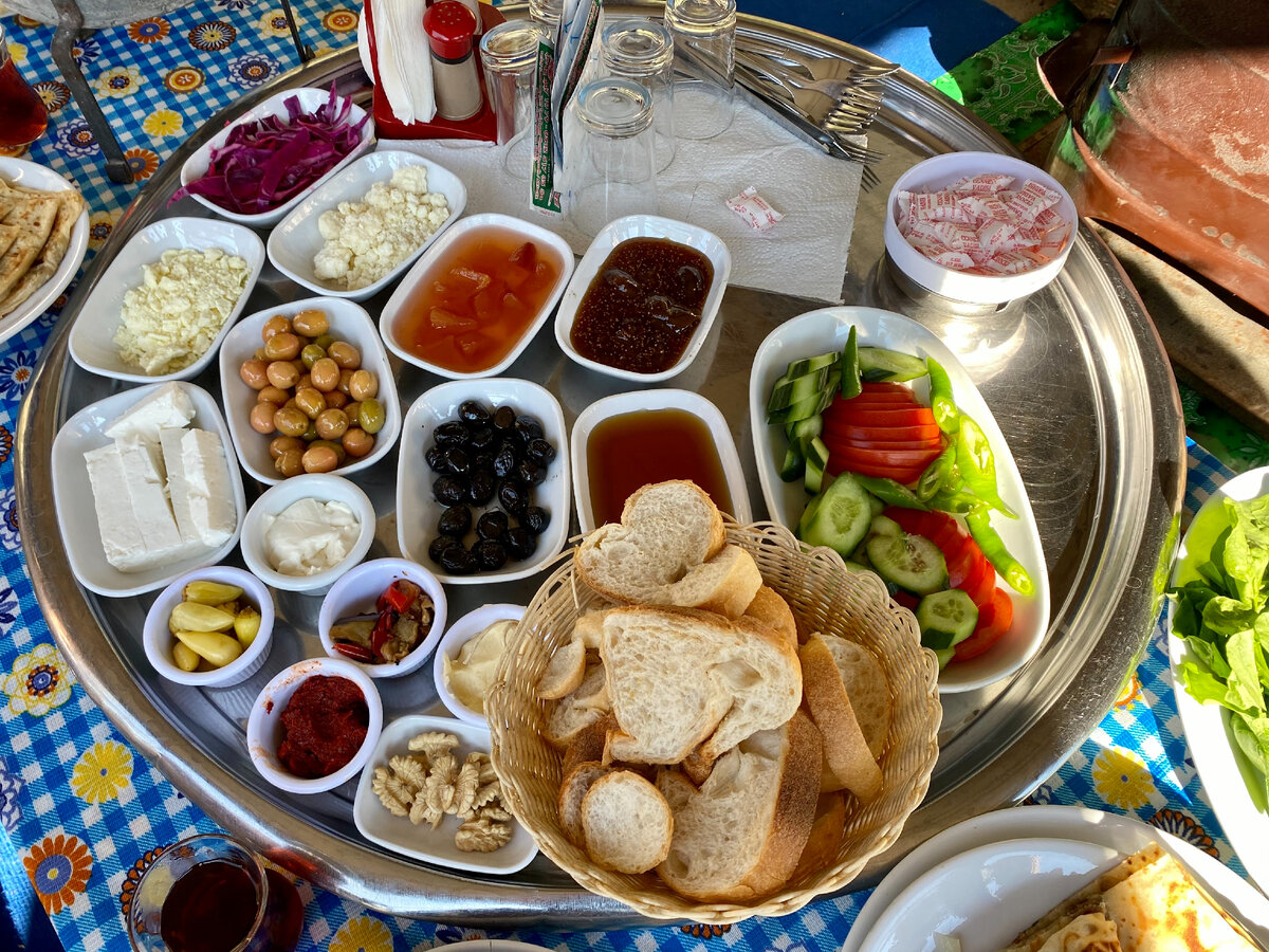 Как приготовить турецкий завтрак дома