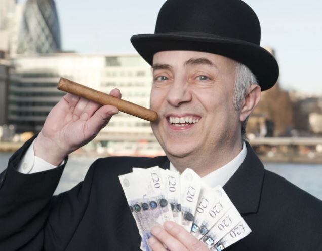 Почему мы «кормим» банкиров или зачем нам строят недоступное жильё