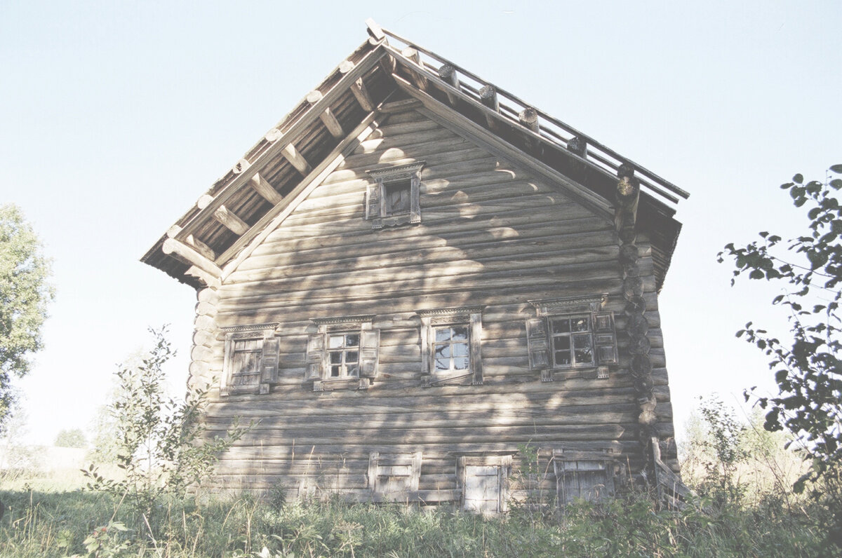 Курная изба-музей, деревня Большой Халуй, Каргопольский раойон, Архангельская область