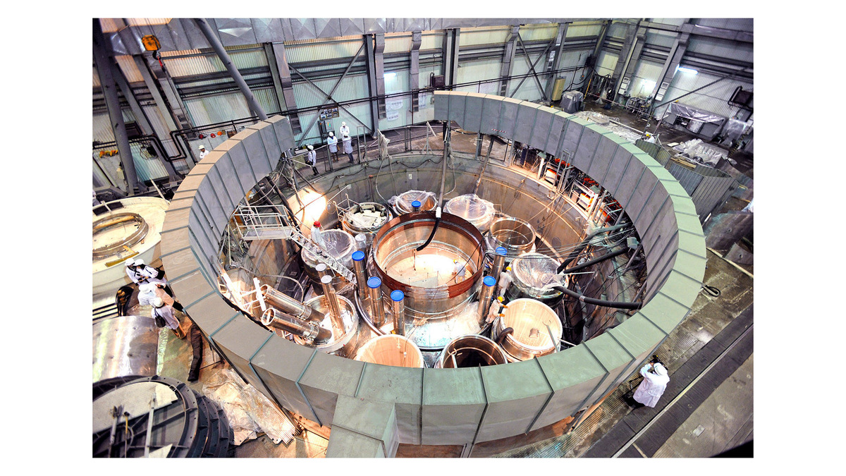    Сборка реактора© РИА Новости . Павел Лисицын