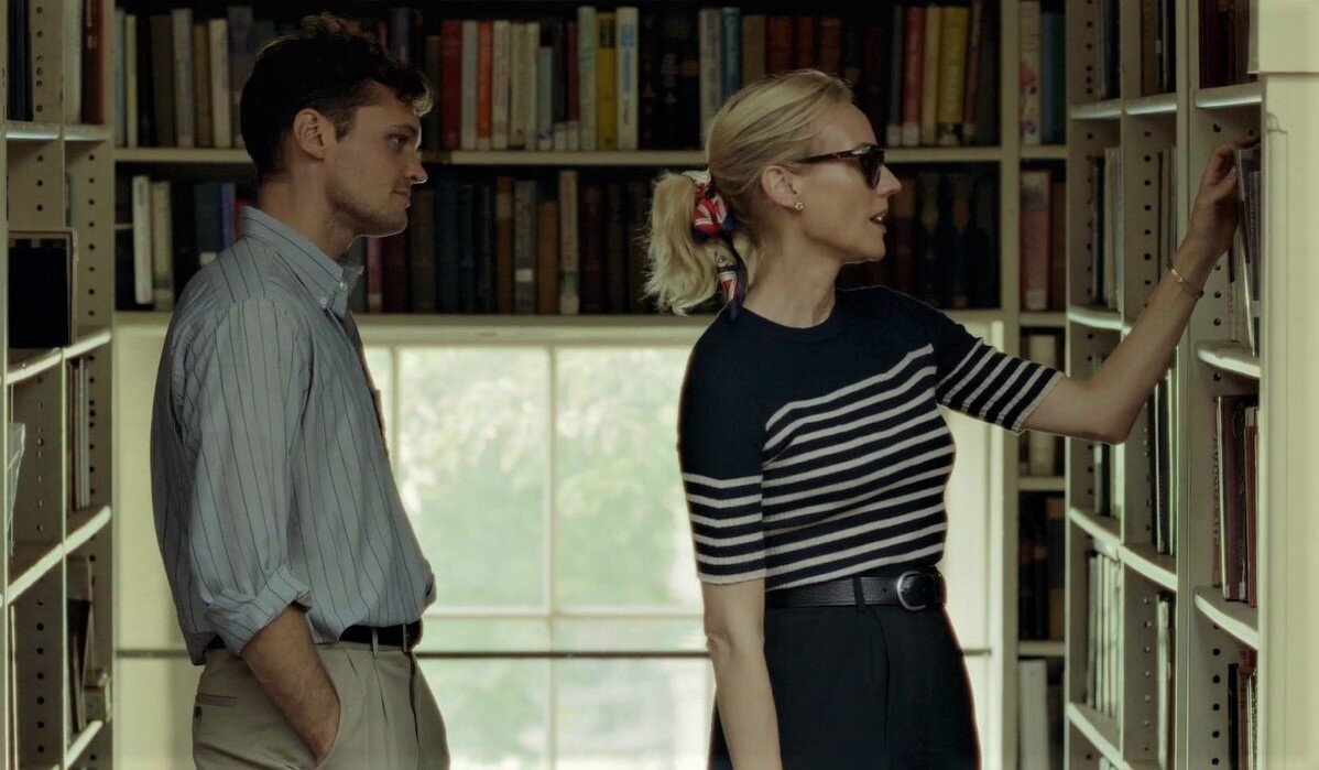 Скриншот из триллера "Out of the Blue".