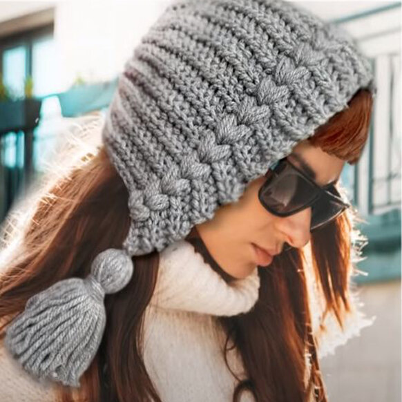    Вязаный капор крючкомИсточник: Кадр из видео