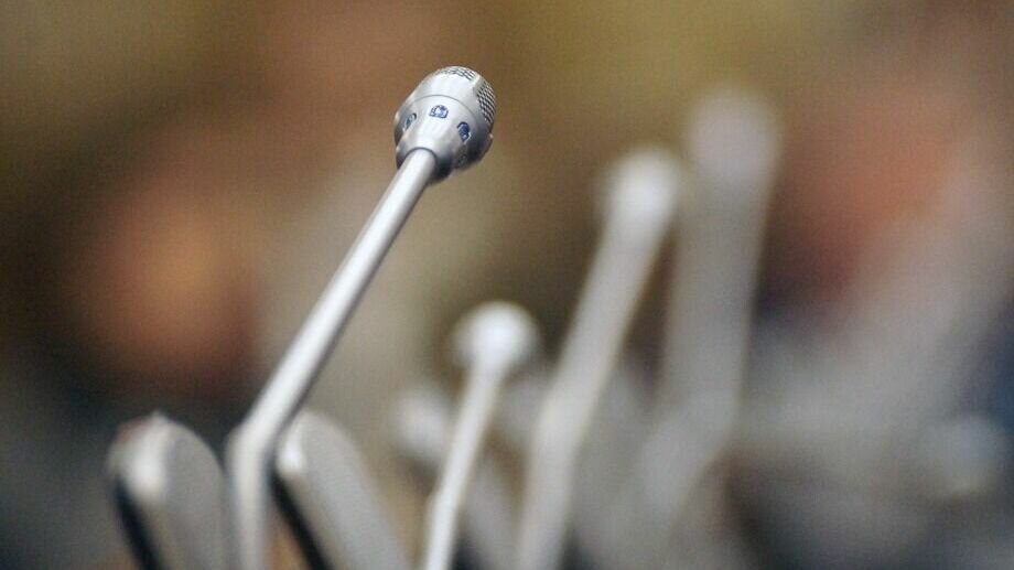     Нижегородский журналист Александр Пичугин стал ведущим русскоязычной программы на грузинском радио. Об этом мужчина рассказал на своей странице во «ВКонтакте».