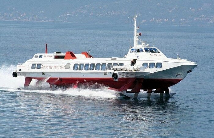 Зачем в Советском Союзе делали суда на подводных крыльях, и куда они ...
