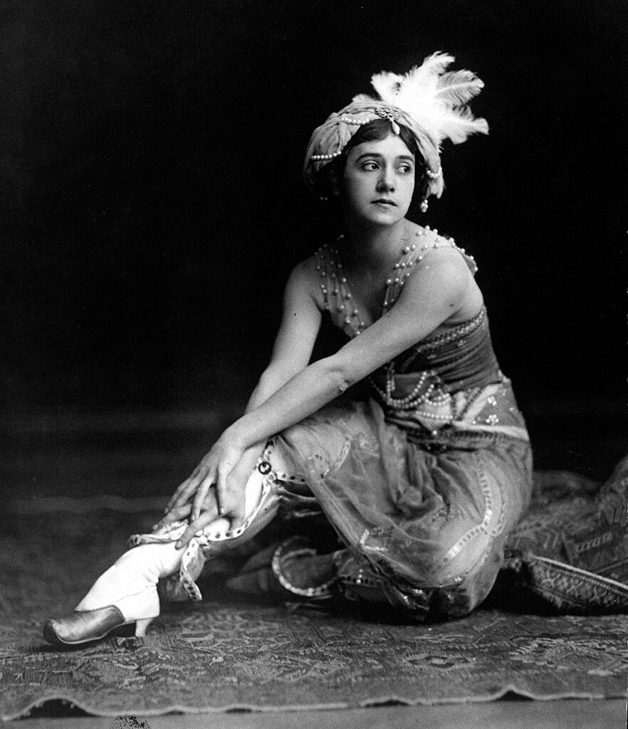 Тамара Карсавина – Зобеида в балете «Шехеразада» на музыку Н.А.Римского-Корсакова 1911-1912 гг. (из собрания Санкт-Петербургского государственного музея театрального и музыкального искусства)