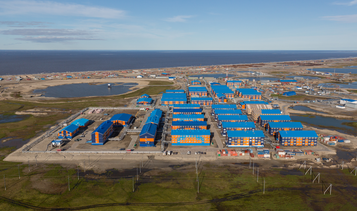 ямало ненецкий автономный работа вахтой. ямал спг вахтовый поселок. новый порт ямал газпром. карта янао с городами. поселок сабетта ямал спг.