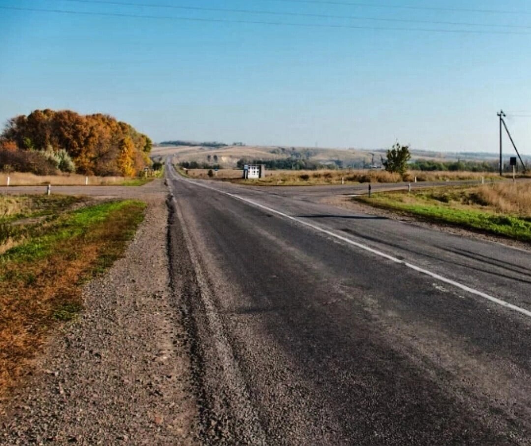 Село трасса. Трасса Воронеж Острогожск. Воронежская область город Россошь границы Украины. Трасса Воронеж р194. Трасса Острогожск Россошь.