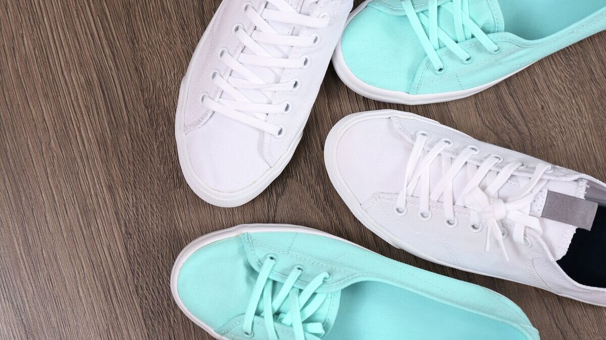    Кеды© Fotolia / Africa Studio