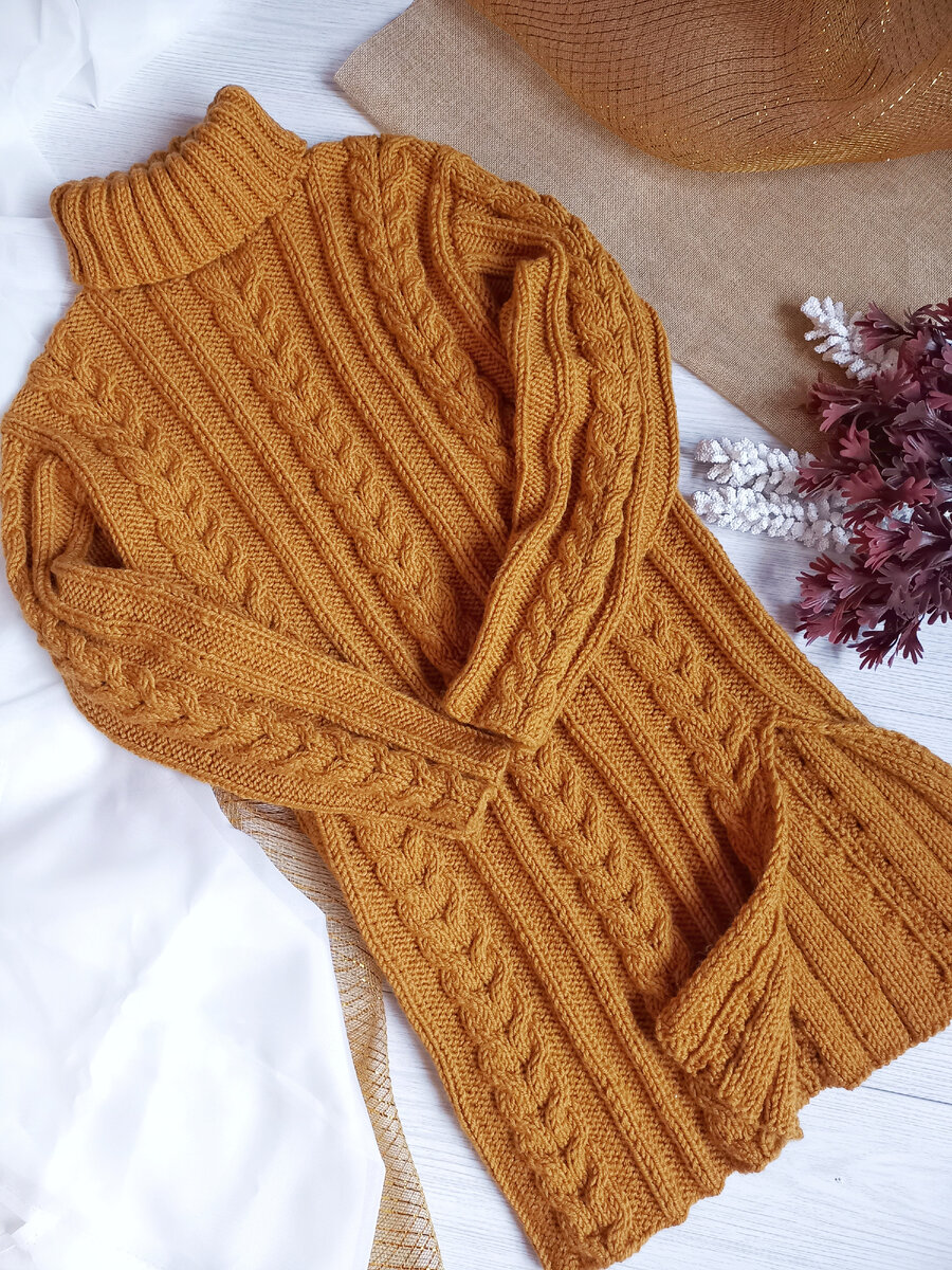 Для удобства при ходьбе на тунике будет присутствовать разрез.