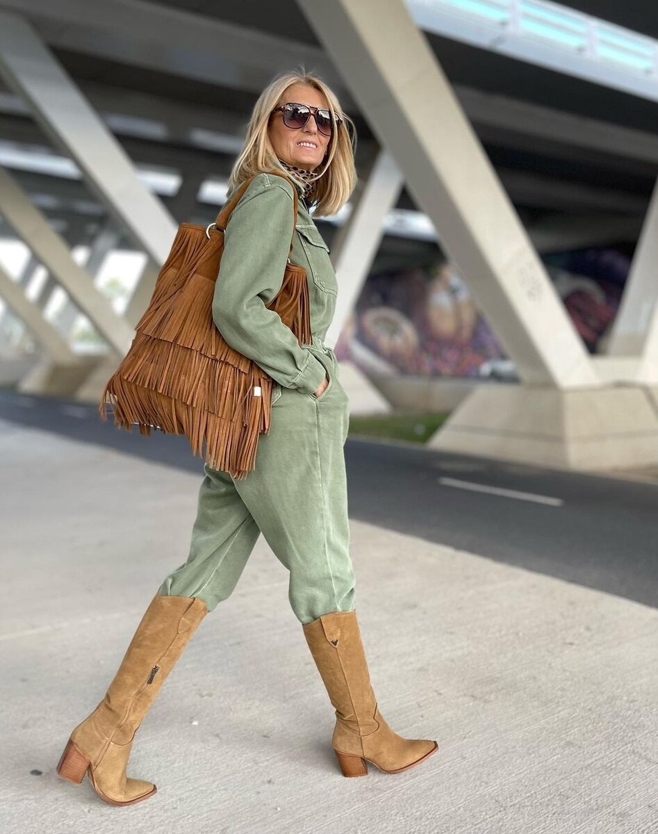 Из доступного источника интернета