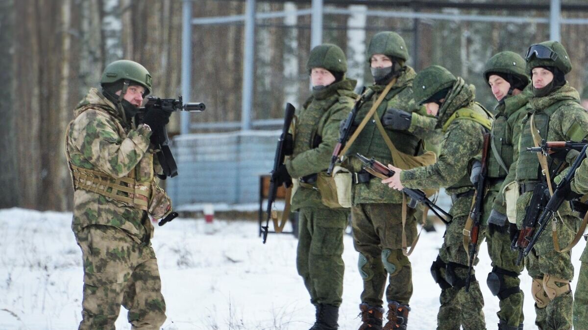    Подготовка мобилизованных для отправки в зону спецоперации в Костроме© РИА Новости / Александр Мельников