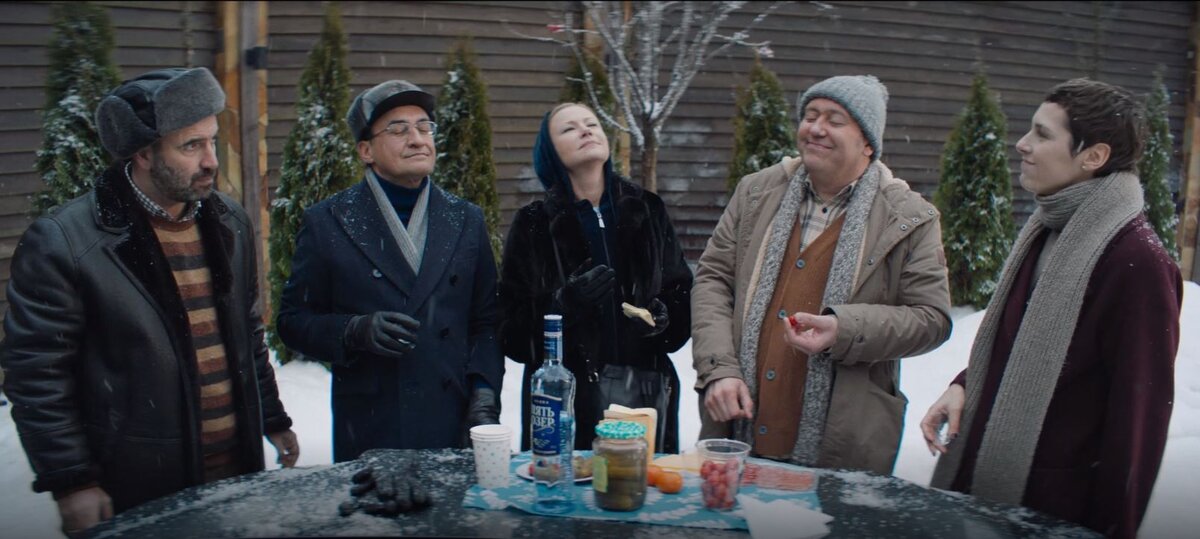 Кадр из фильма "Обратная связь". "Вот где тебя застало хорошо, там и стой. Не спугни."