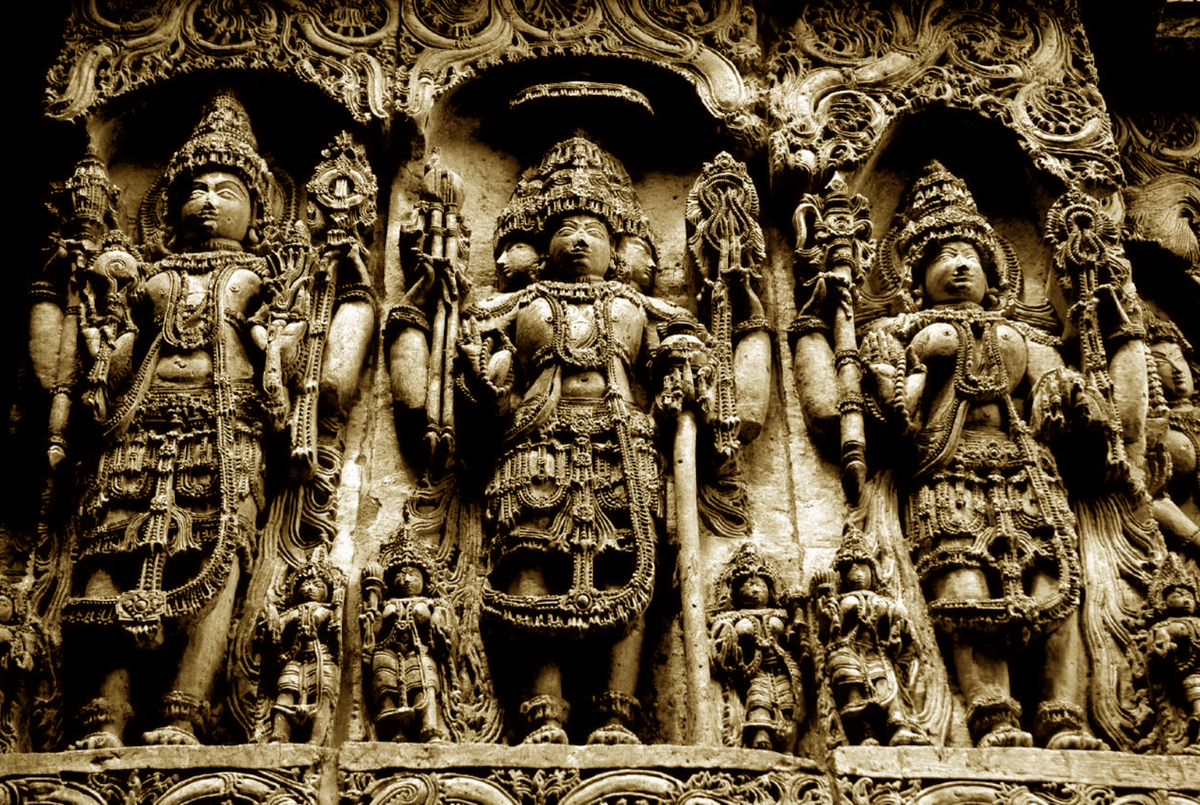 Триединство, принцип который присутствует и в Христианстве